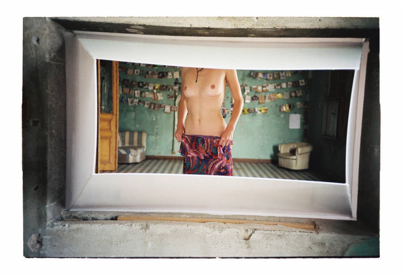 Apartment in pera 010 - "ABANDONED" - 70 cm x 105 cm C Type Prints Portfolio - Edition of 5