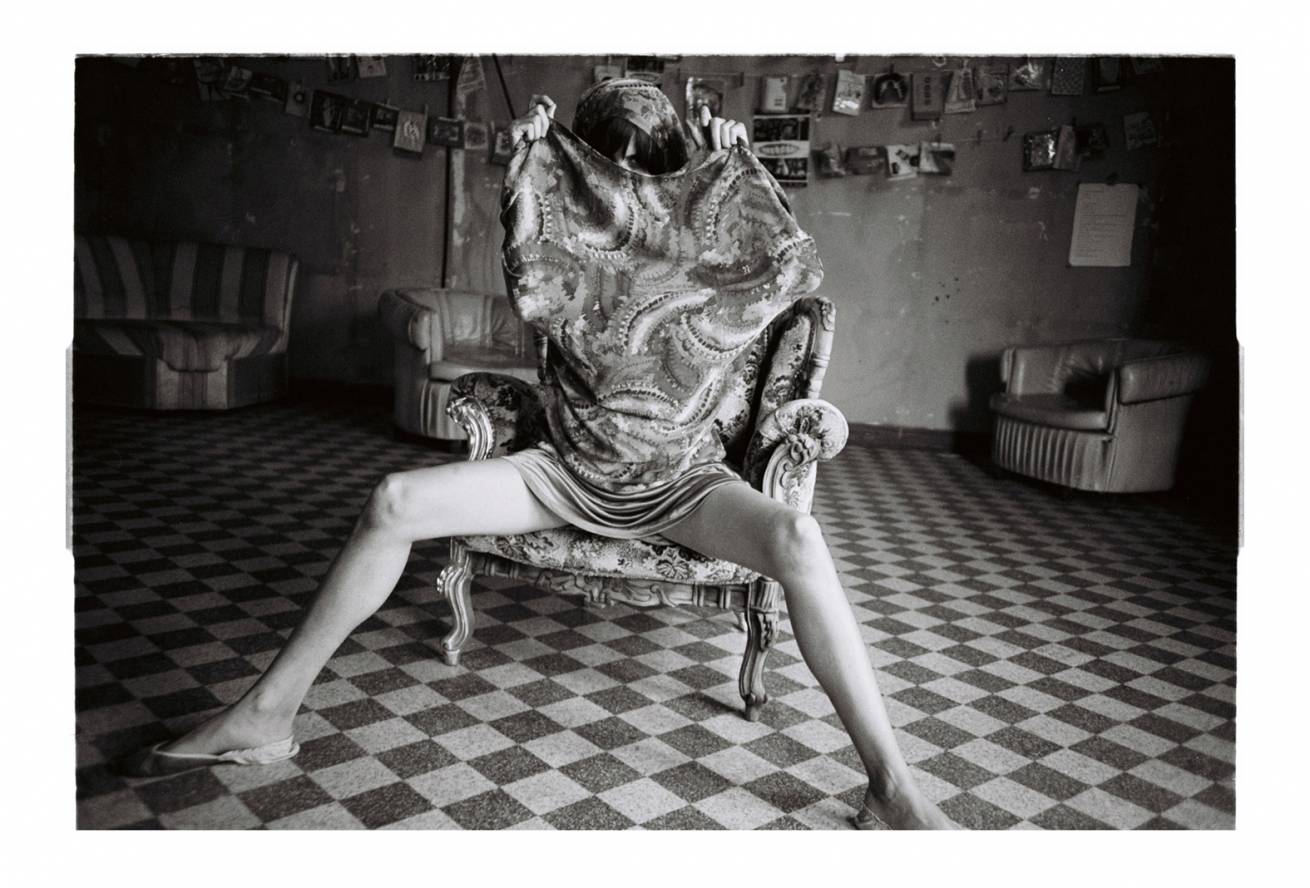 Apartment in pera 011 - "ABANDONED" - 70 cm x 105 cm C Type Prints Portfolio - Edition of 5