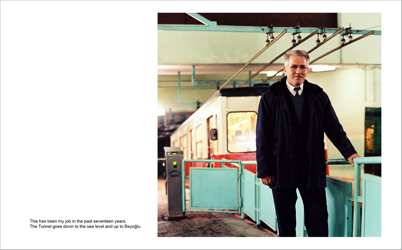 I pera 07 - Photographs with the interview subtitles in Pera (Beyoglu) in Istanbul 80 x 100 cm