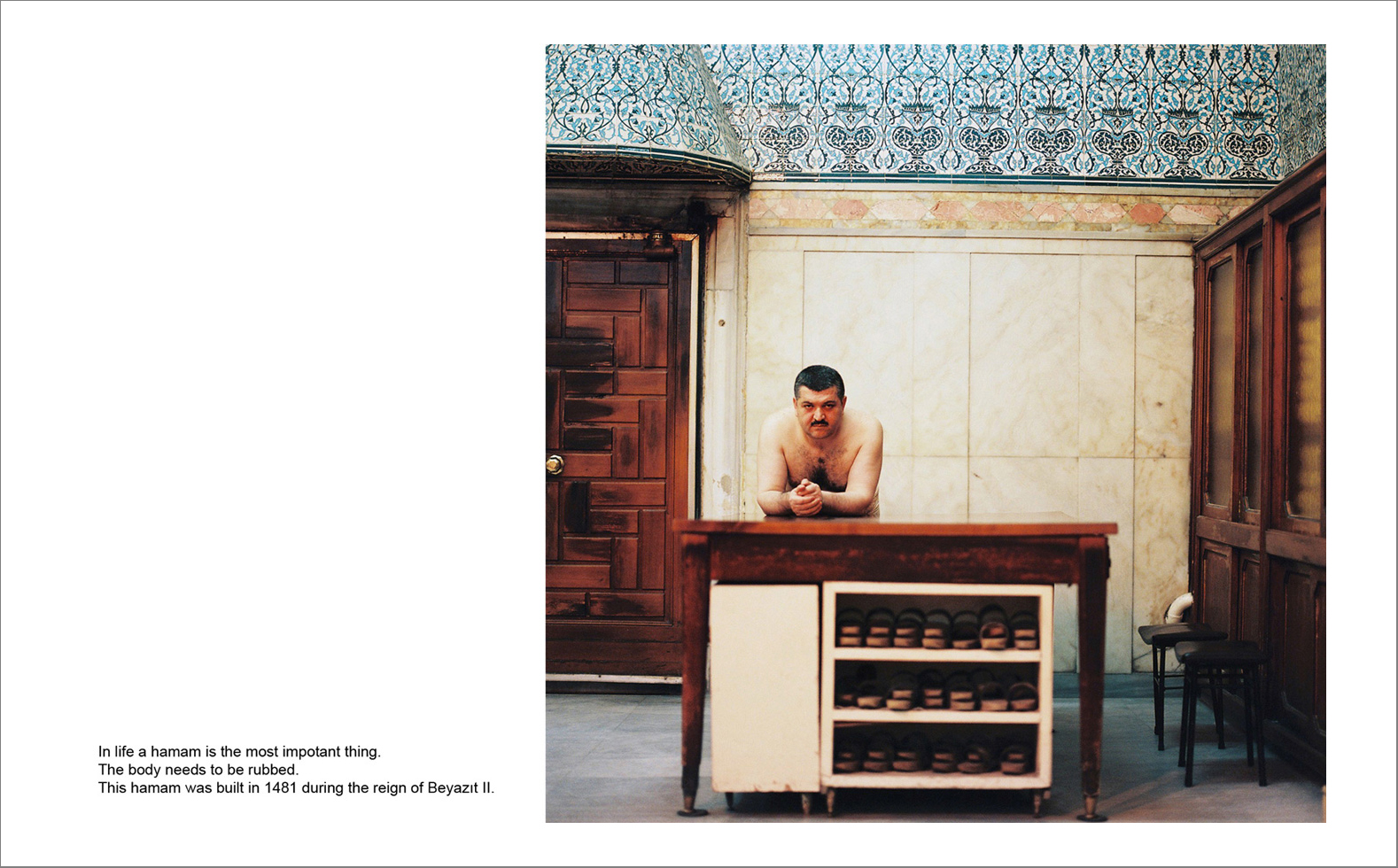 I pera 12 - Photographs with the interview subtitles in Pera (Beyoglu) in Istanbul 80 x 100 cm