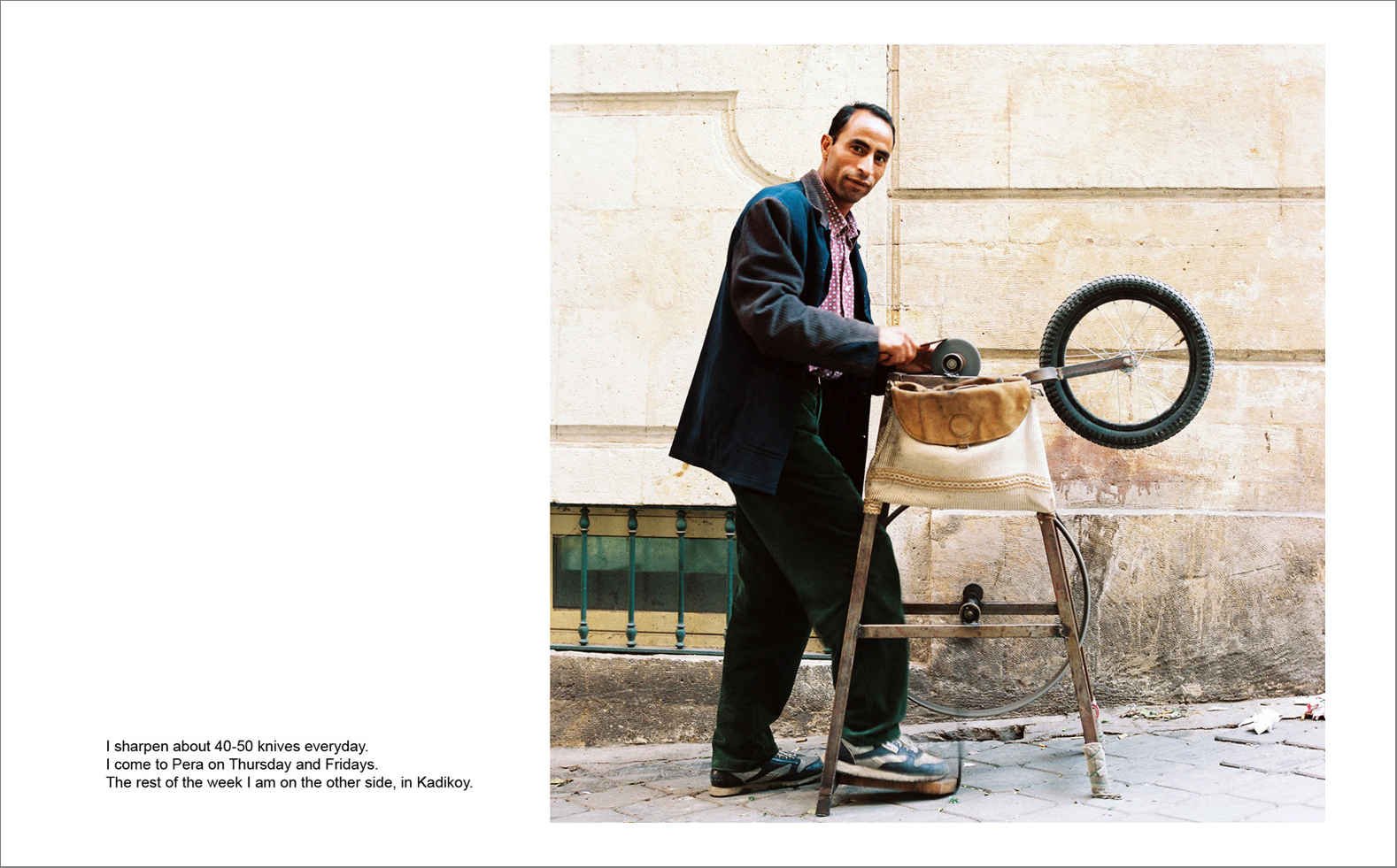 I pera 41 - Photographs with the interview subtitles in Pera (Beyoglu) in Istanbul 80 x 100 cm