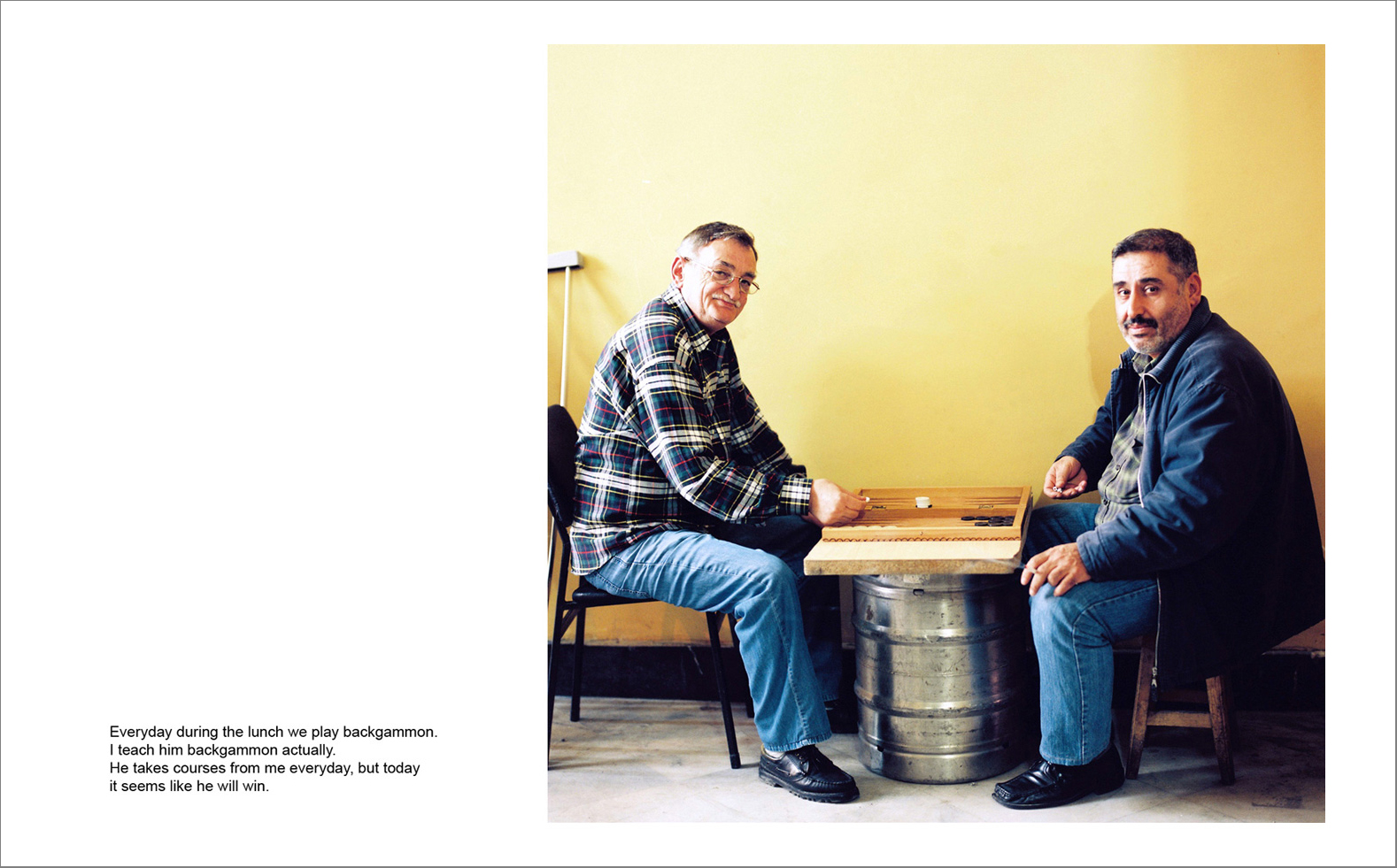 I pera 43 - Photographs with the interview subtitles in Pera (Beyoglu) in Istanbul 80 x 100 cm