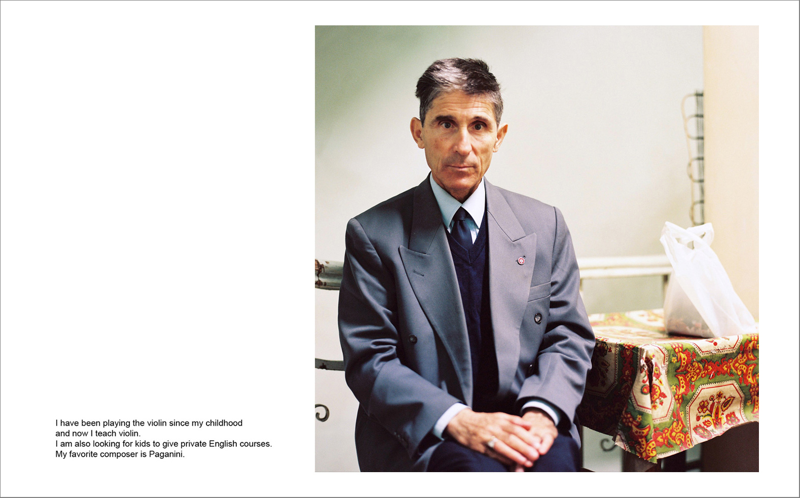 I pera 50 - Photographs with the interview subtitles in Pera (Beyoglu) in Istanbul 80 x 100 cm