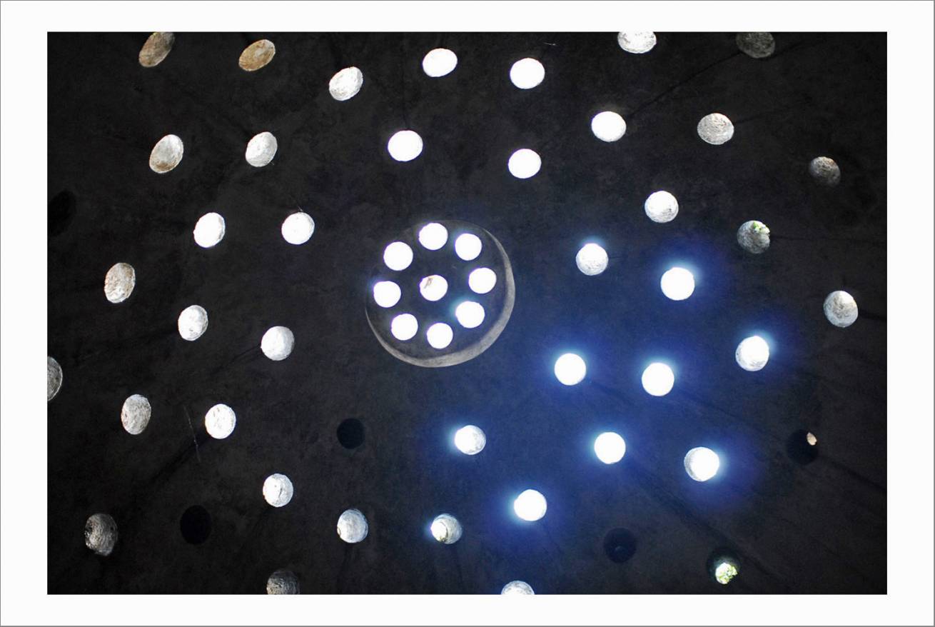 70 x 100 cm Pigment Prints Edition of 5