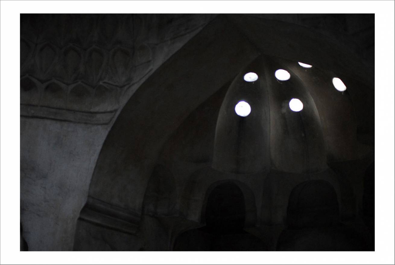 70 x 100 cm Pigment Prints Edition of 5