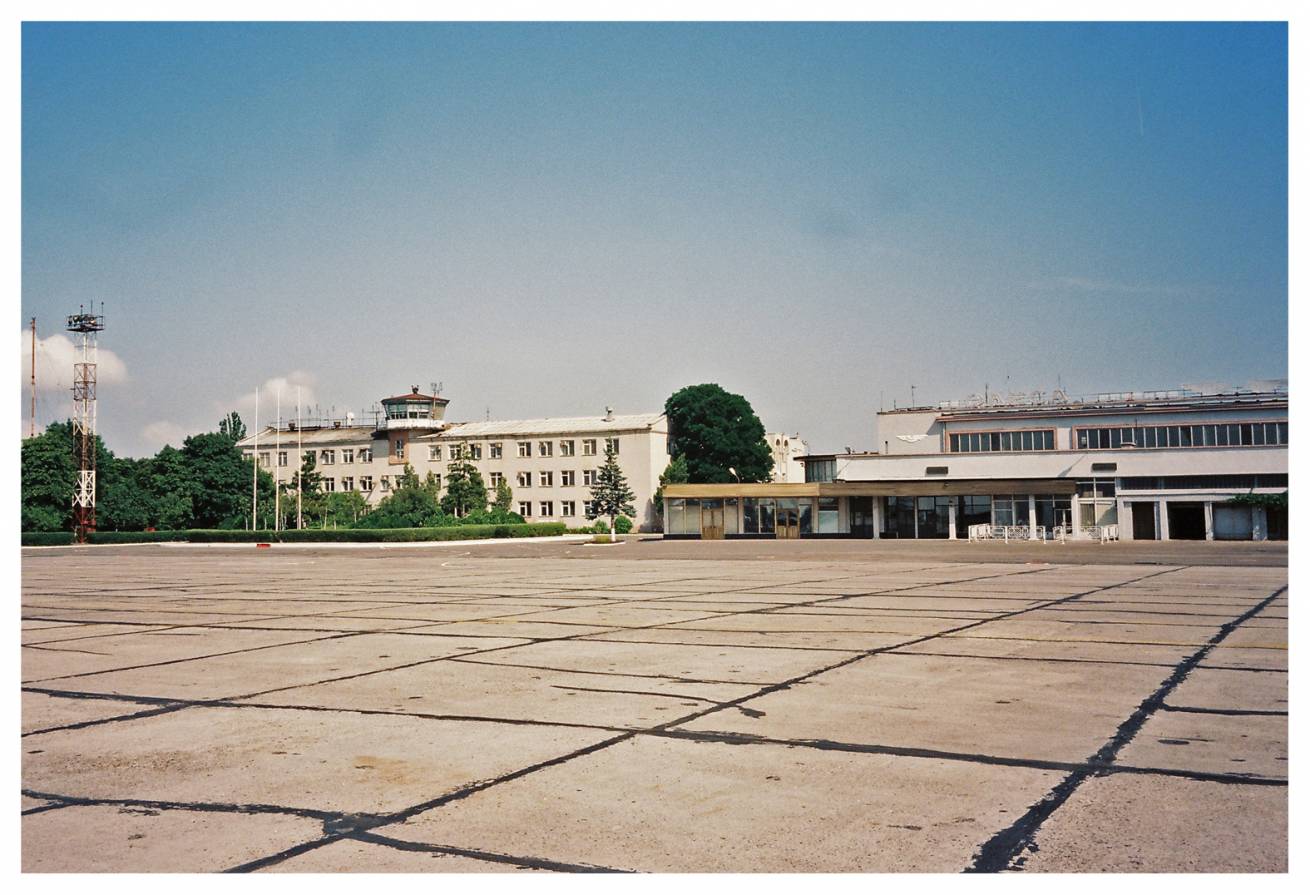 Two Photographs in 75 x 100 cm C Type Prints / Edition of 5