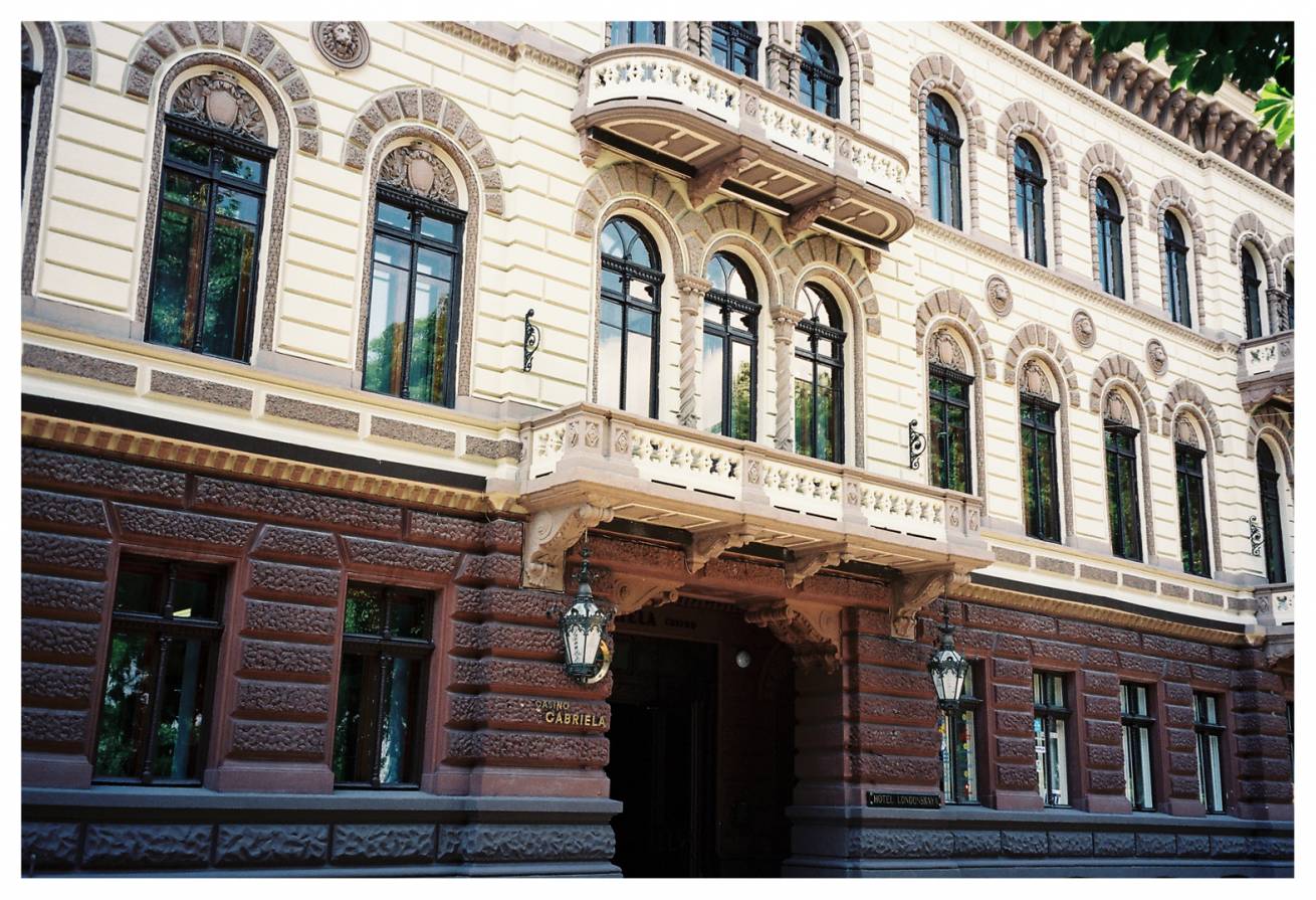 Two Photographs in 75 x 100 cm C Type Prints / Edition of 5