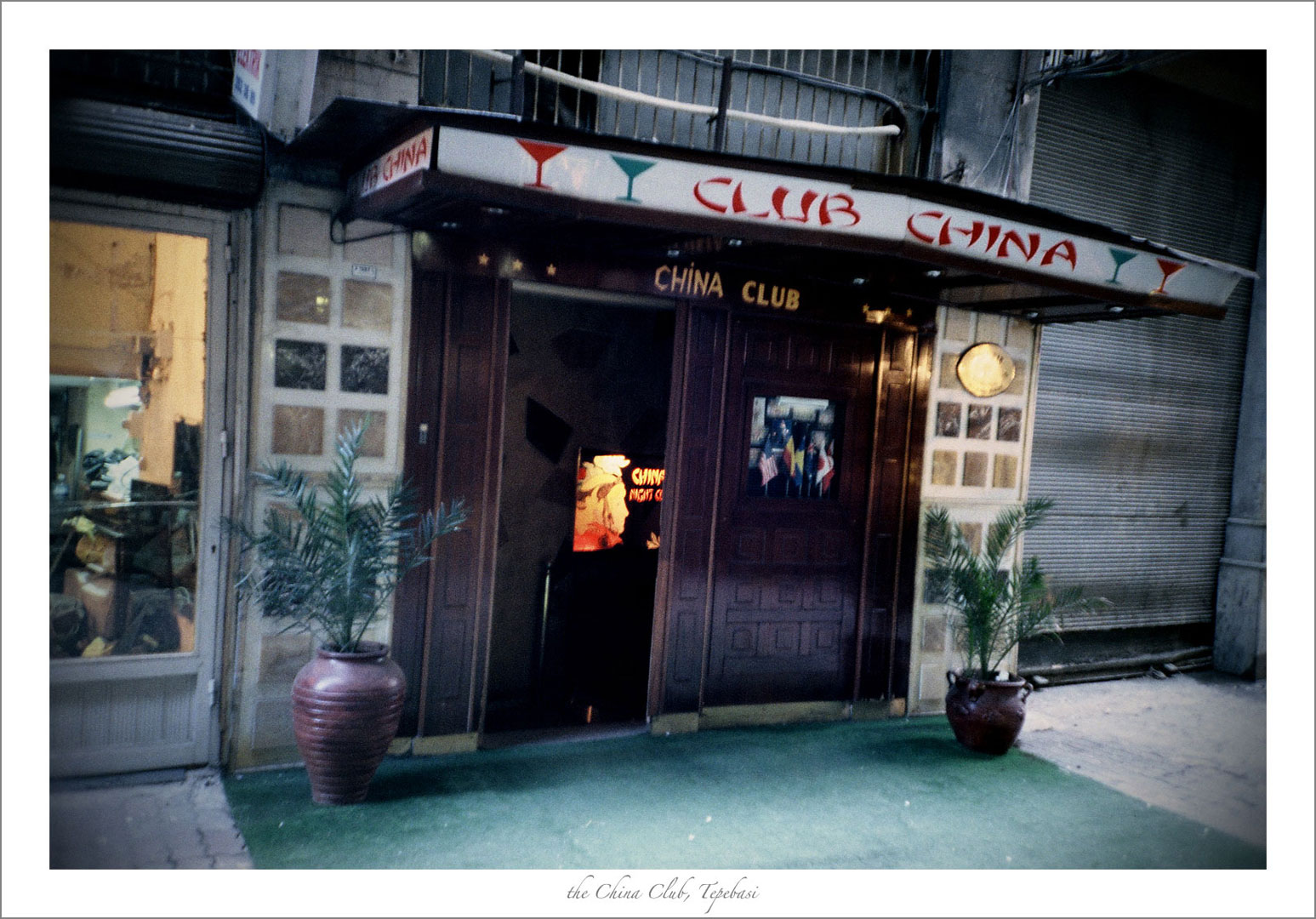 13 x 15 cm Postcard Size Prints compiled in a Box