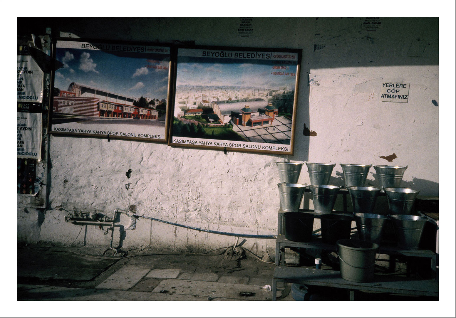 13 x 15 cm Postcard Size Prints compiled in a Box