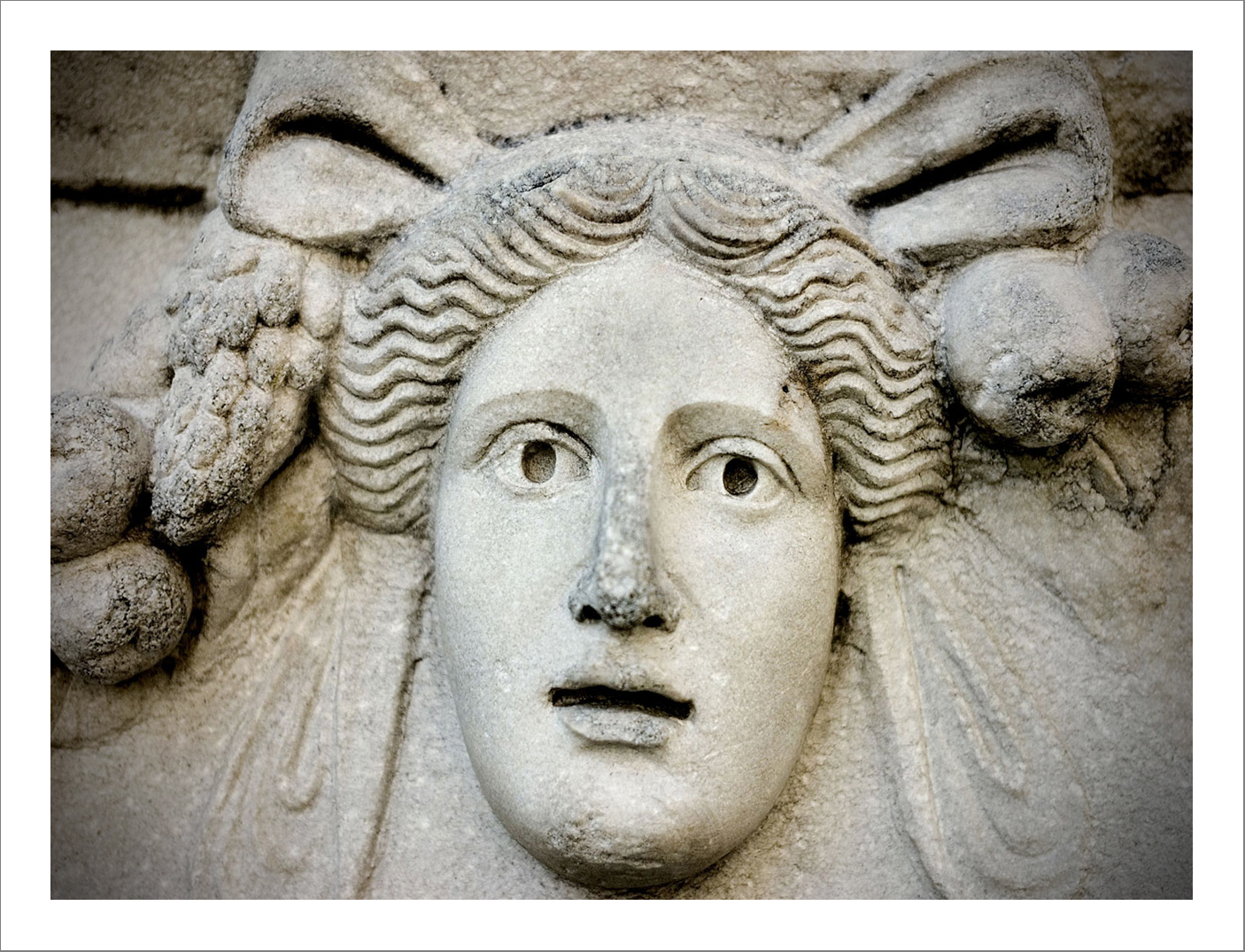 The first sculpture school 09 - 110 x 150 cm C Type Prints on Diasec mount - Edition of 5