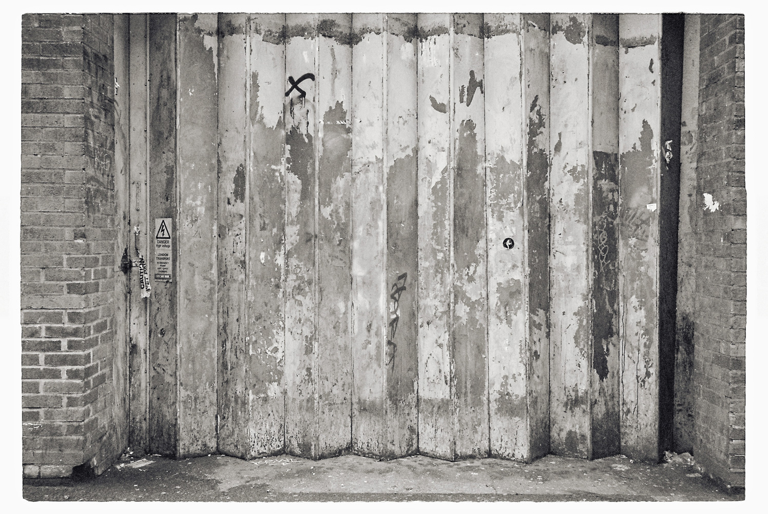 13 cm x 18 cm Postcard Size C Type Prints Portfolio - Edition of 50