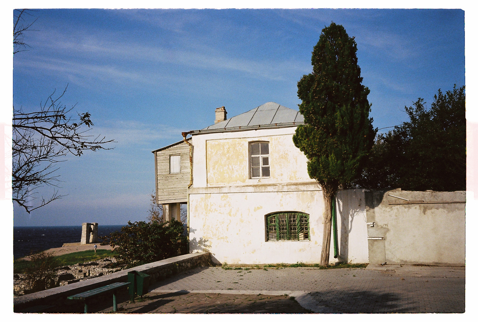 75 cm x 115 cm - Pigment Ink Prints Portfolio - Edition of 5