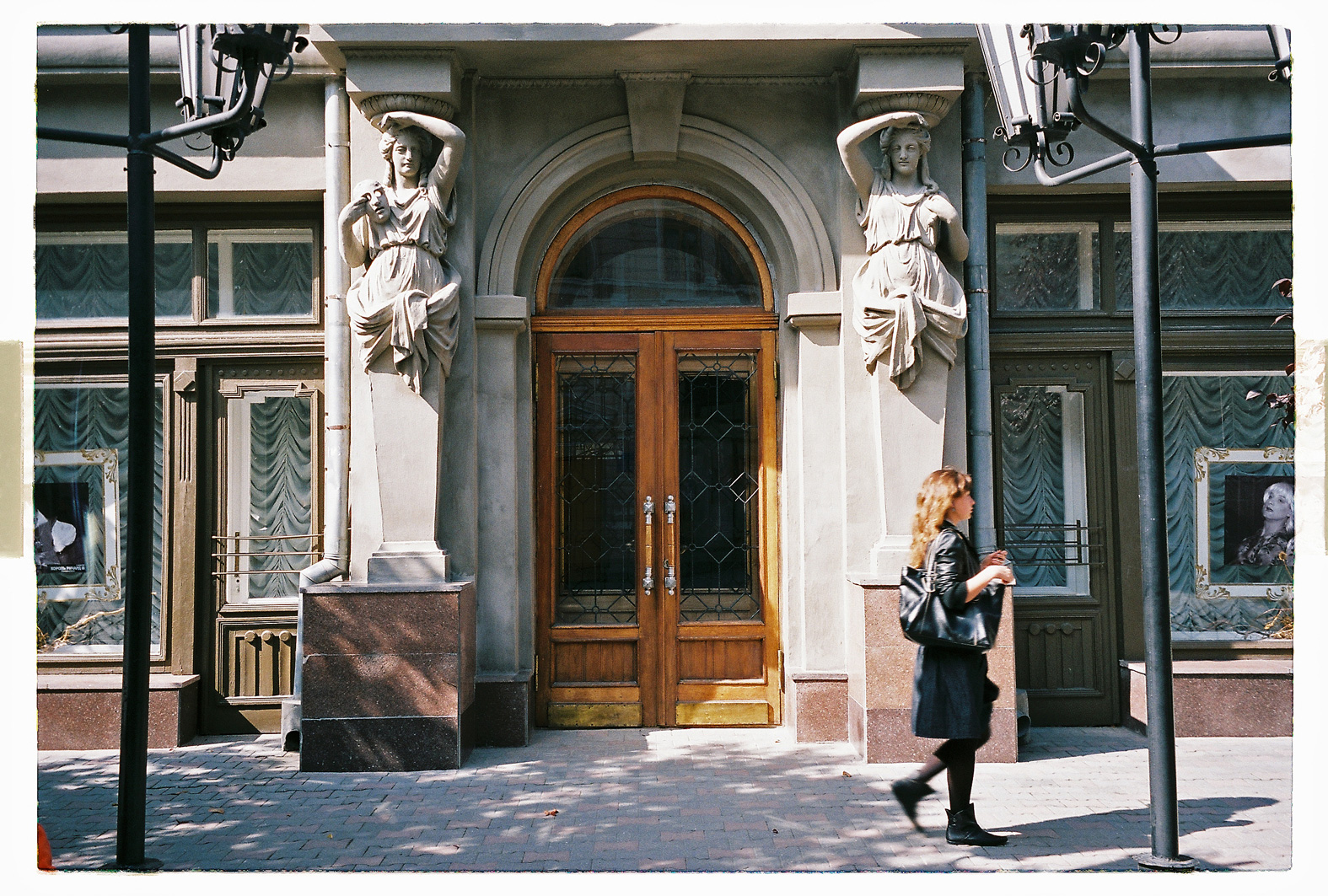 75 cm x 115 cm - Pigment Ink Prints Portfolio - Edition of 5