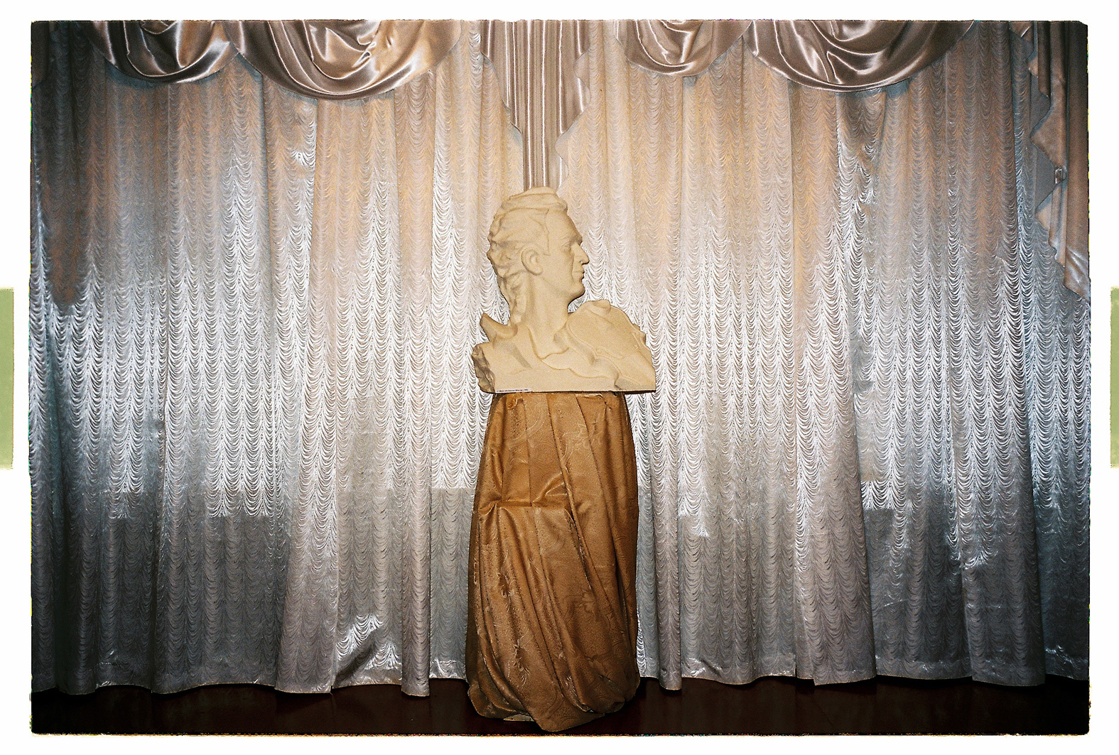 75 cm x 115 cm - Pigment Ink Prints Portfolio - Edition of 5