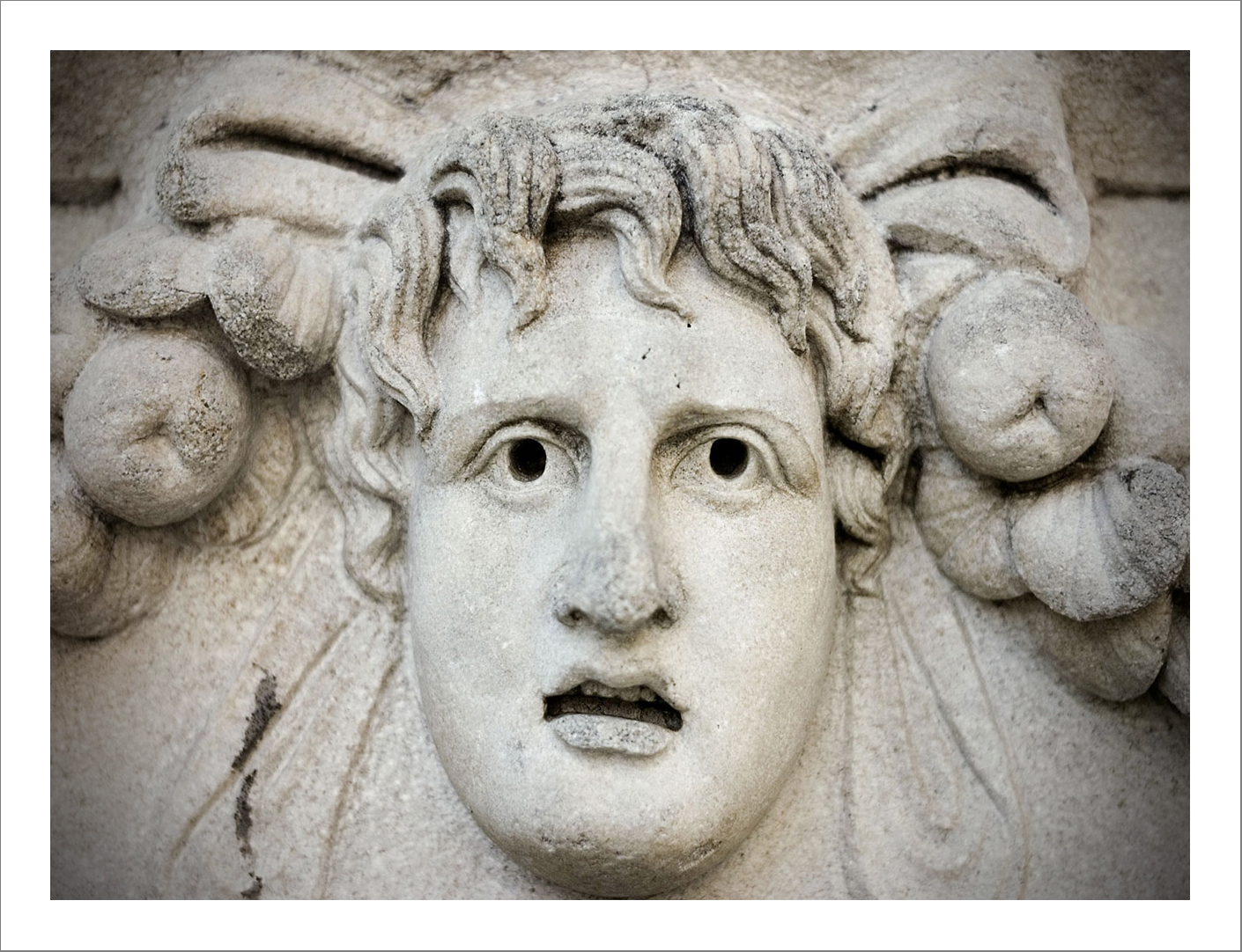 The first sculpture school 10 - 110 x 150 cm C Type Prints on Diasec mount - Edition of 5